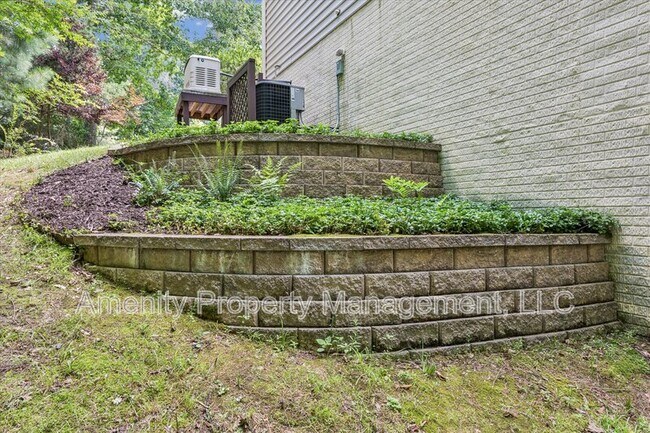 Building Photo - 3271 Newland Ct