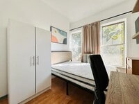 Building Photo - Furnished room/NOT APARTMENT