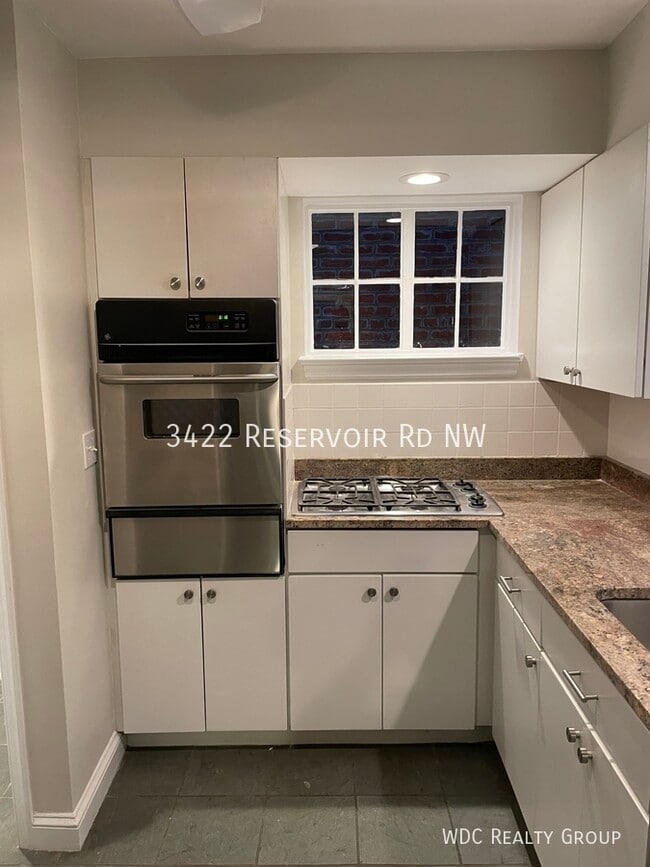 Building Photo - 3422 Reservoir Rd NW