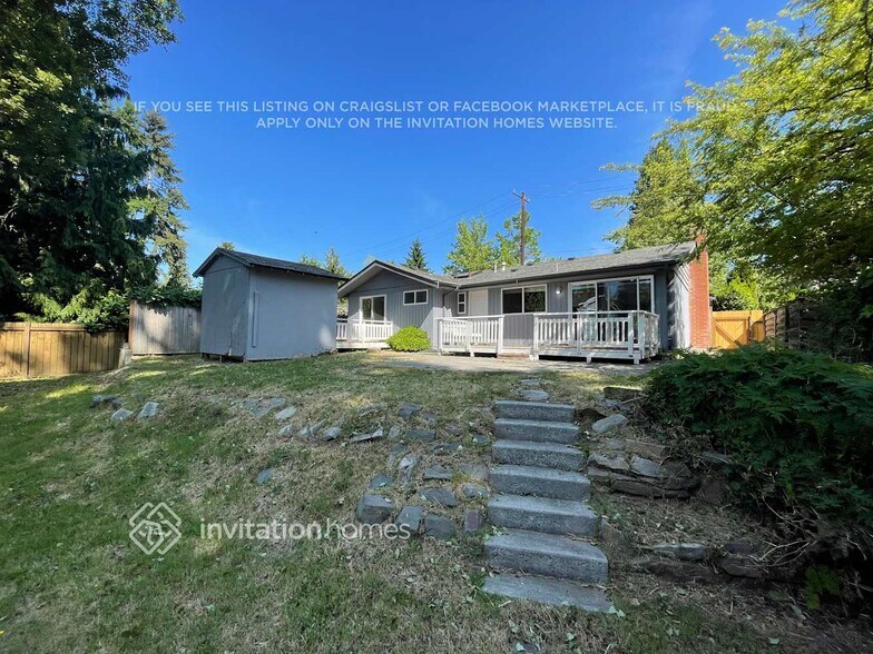 Building Photo - 2155 N 155th St