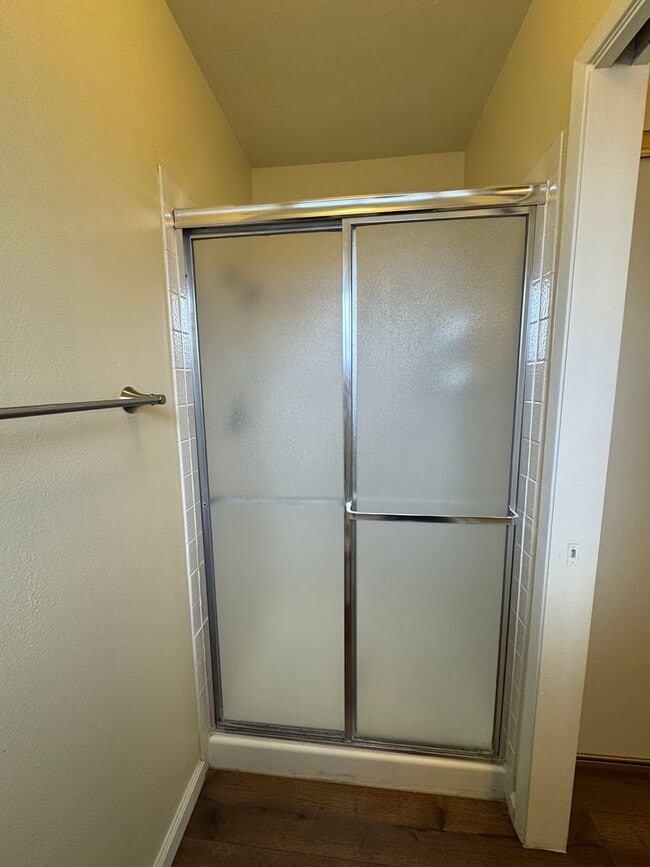 Building Photo - Coming Soon - Beautifully remodeled 5 bed/ 2.5 bath with huge backyard