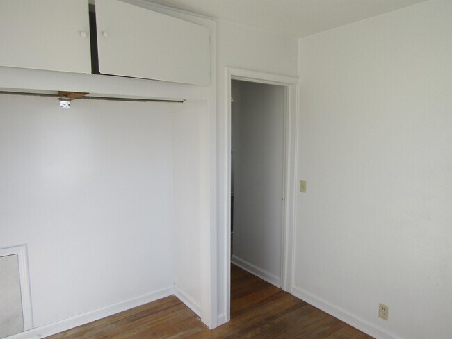 Building Photo - 911 N 3rd Ave