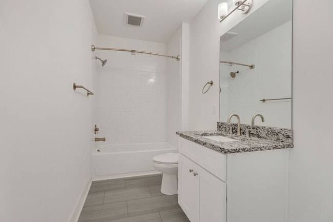 Building Photo - Simple living?  We got you.  $1200/mo water and laundry included in this 1 BR condo.