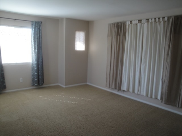 Building Photo - Great Value in Gated Community!