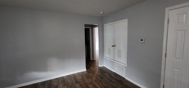 Building Photo - 416 E K St