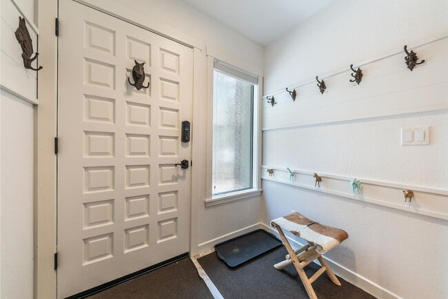 Building Photo - 36 RC