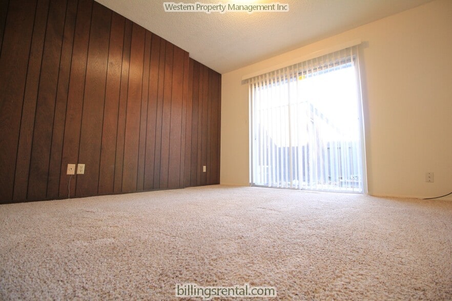 Main Bedroom - 1229 Poly Dr