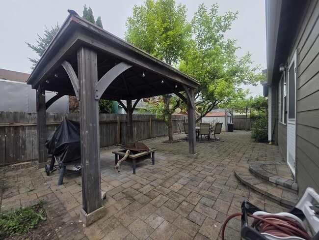Building Photo - 4373 Hearth St NE