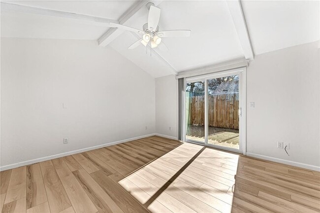 Building Photo - 14791 Dutchmans Dr