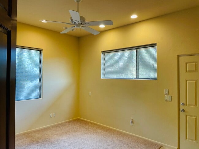 Building Photo - 250 B Kachina Drive, Sedona, AZ 86336, Lease-Only Service