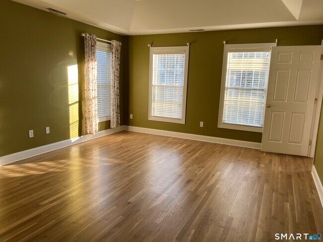 Building Photo - 22 Alcott Way