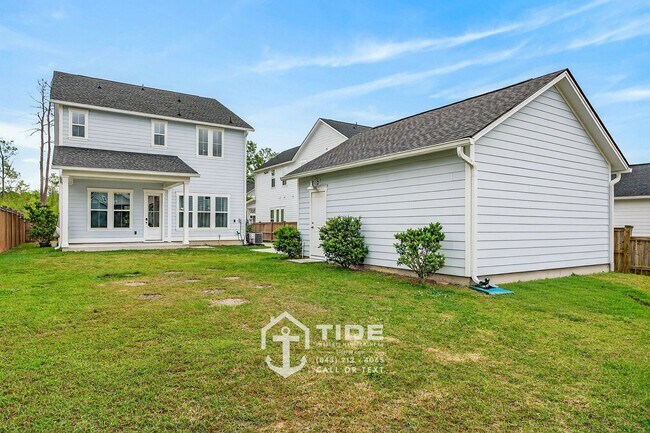 Building Photo - Private Retreat with Modern Upgrades