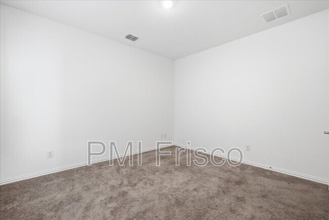 Building Photo - 8316 Catalpa Ln