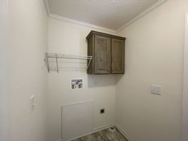 Building Photo - 13122 Grape Ave