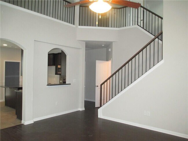 Building Photo - 1704 Willow Vista