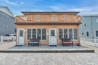 Building Photo - 8 President Ave