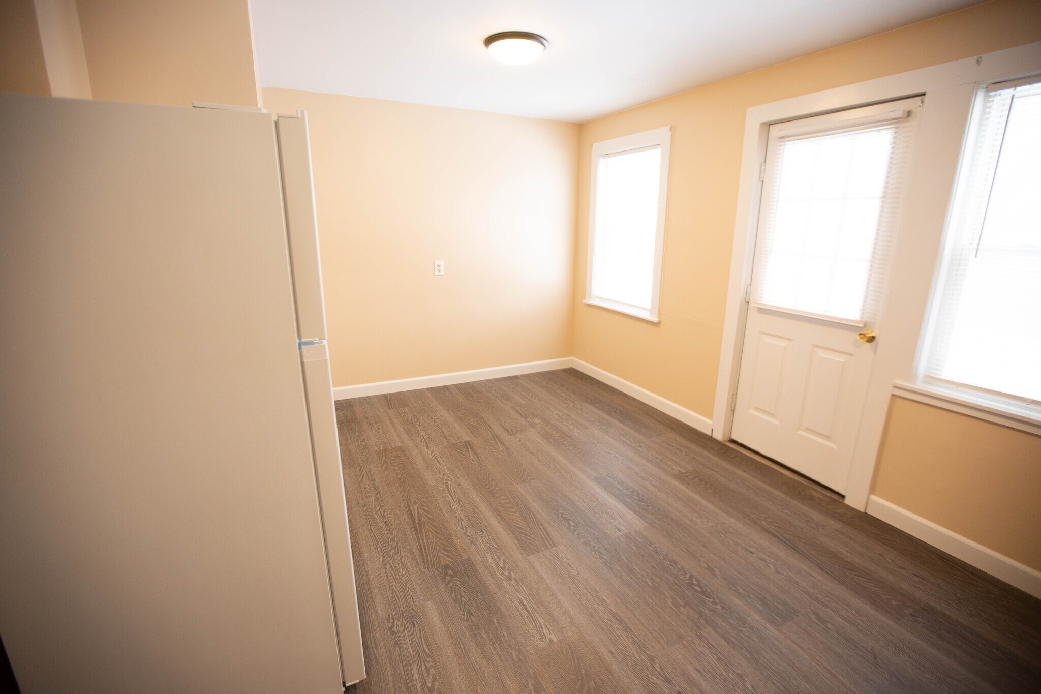 Kitchen + New Floors - 17 Caldwell Pl