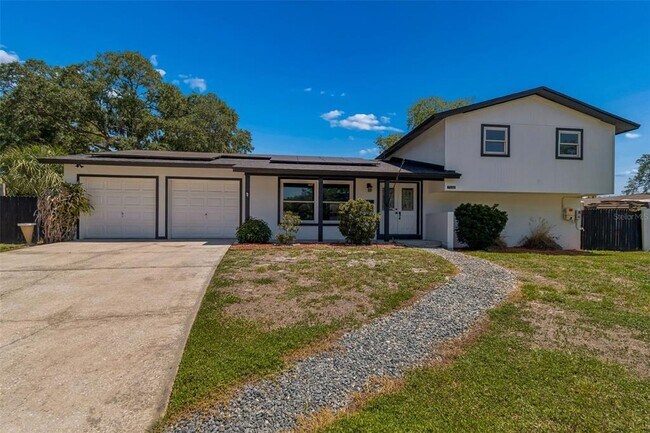 Building Photo - 7111 Gateway Ct