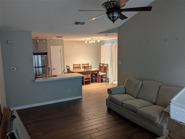 Building Photo - 2502 Charla Cir