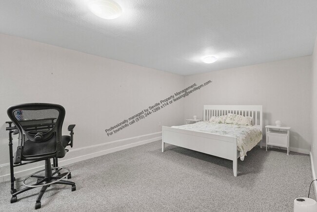 Building Photo - 3BD/1BA First-Floor Unit in West Oakland Duplex – All Utilities Included | $2,999/mo