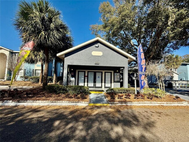 Building Photo - 2507 N Alafaya Trail