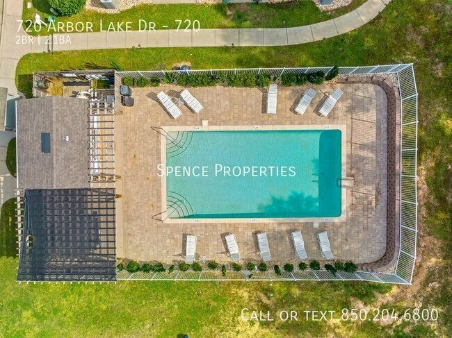 Building Photo - 720 Arbor Lake Dr