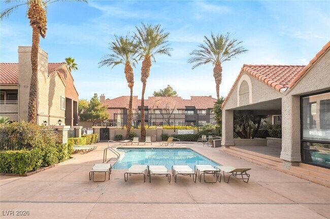 Building Photo - 5004 S Rainbow Blvd