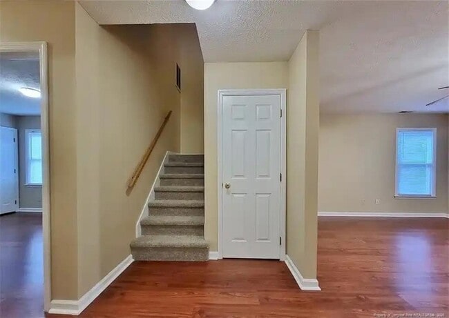 Building Photo - 5532 Robmont Dr