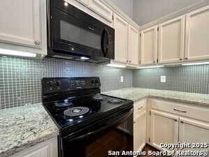 Building Photo - 6607 Honey Hill