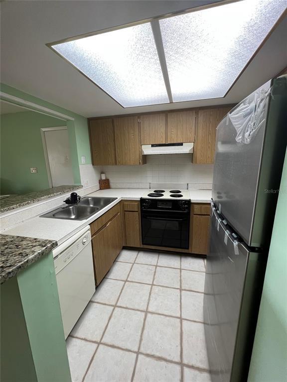 Building Photo - 4754 Marine Pkwy