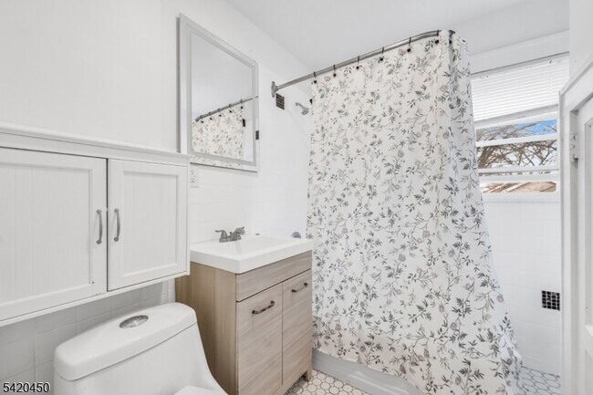 Building Photo - 36 Cortlandt Pl