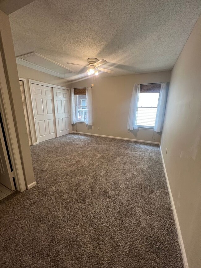 Building Photo - 2 Bed 2 Bath Home for Rent in Norfolk