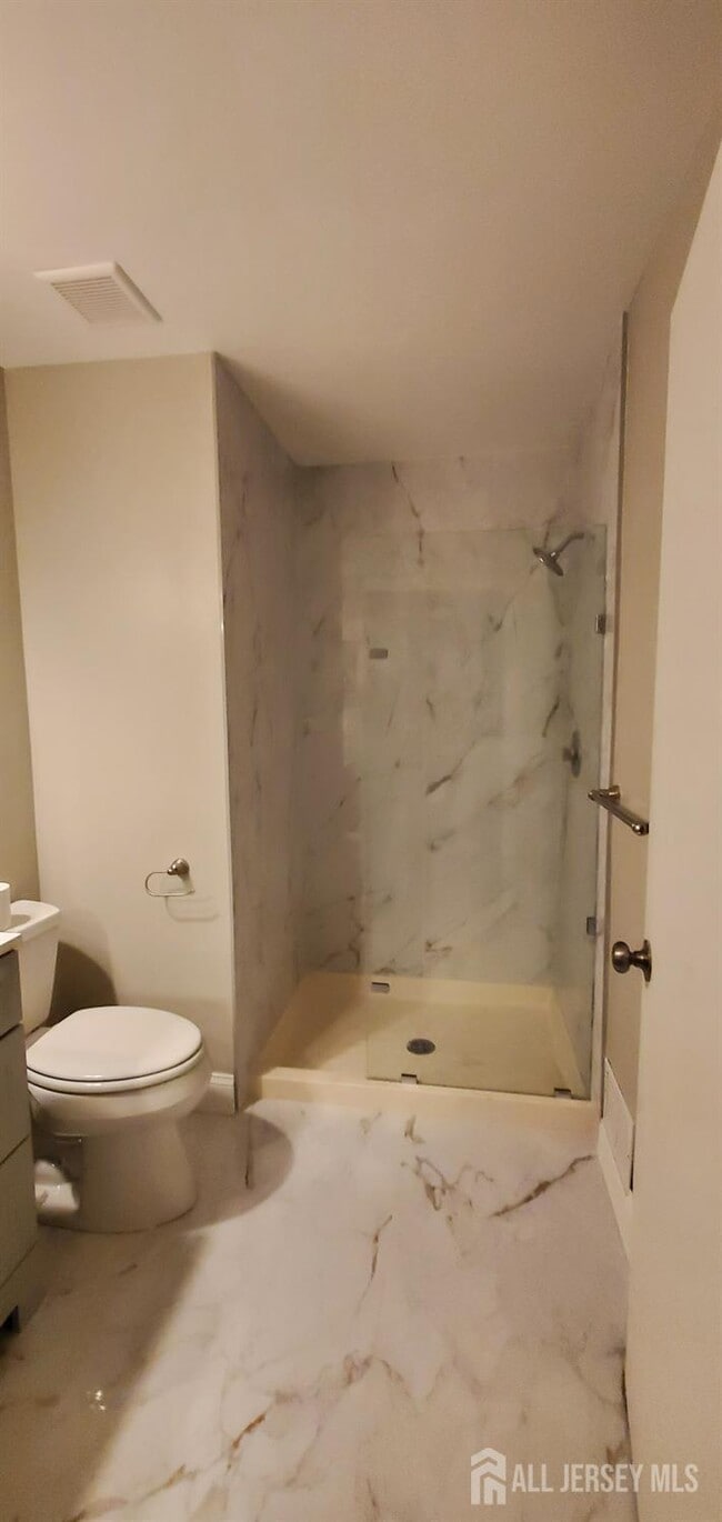 Building Photo - 261 Kempsey Dr