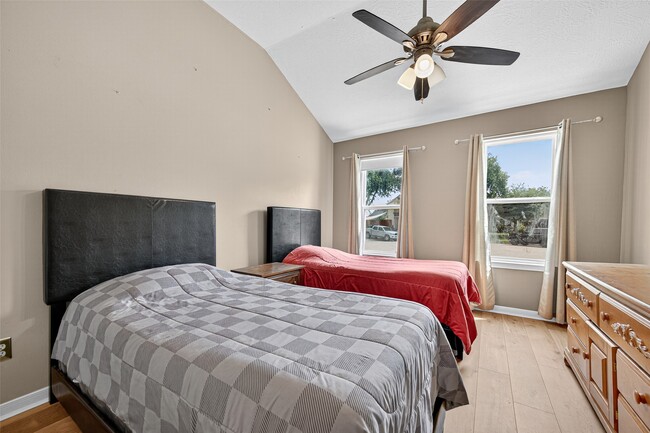 Building Photo - 11525 Teaside Dr