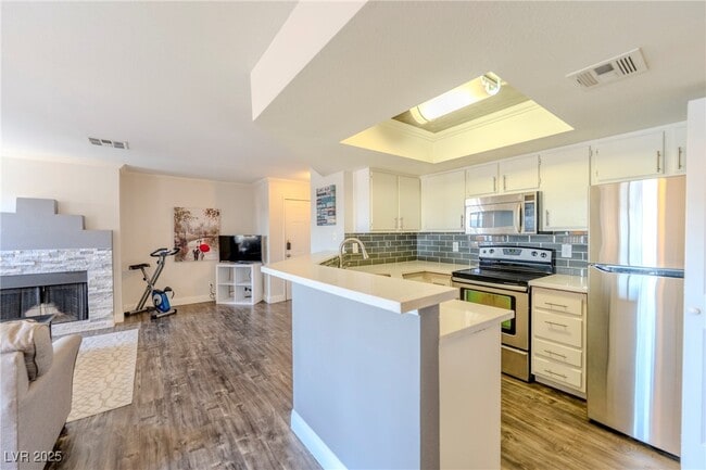 Building Photo - 8600 W Charleston Blvd