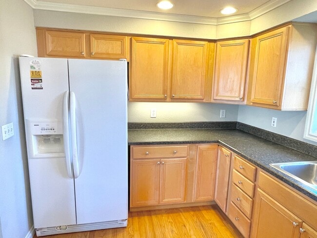 Building Photo - Brentwood-Darlington, 3 bed, 1 bath ranch with large, fenced yard