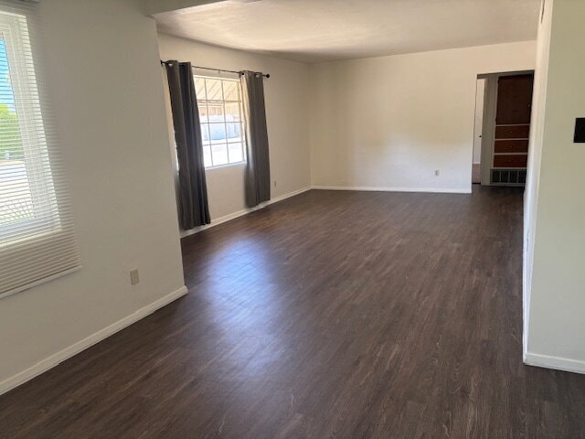 Building Photo - Large SF Home now available in Camelback C...