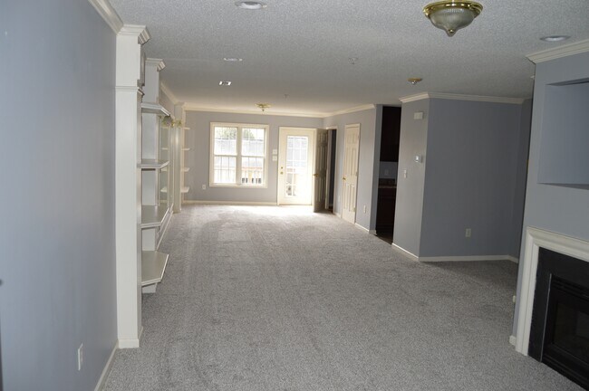 Building Photo - 110 Steam Engine Dr