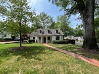 Building Photo - 373 Hillside Ave