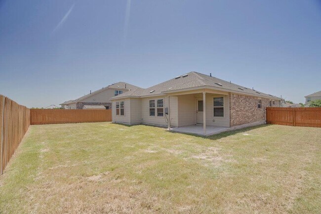 Building Photo - 3200 Windy Vane Dr