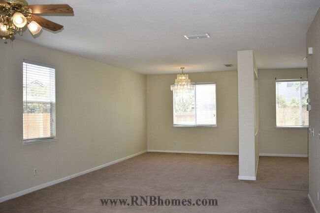 Building Photo - 6301 Bluebill Ct