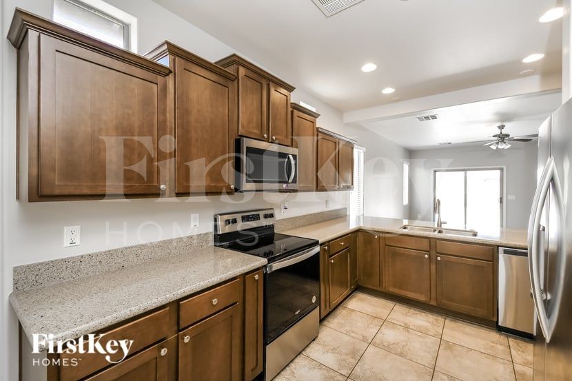 Building Photo - 4191 E Velasco St