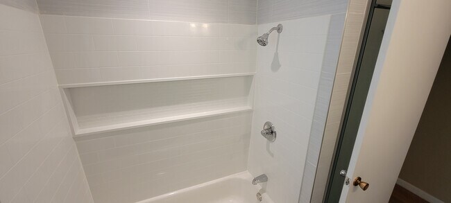 Building Photo - 7333 Wake Forrest Dr