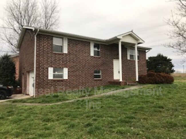 Building Photo - 1685 Meadow Spring Dr