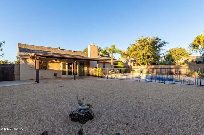 Building Photo - 6501 E Sandra Terrace