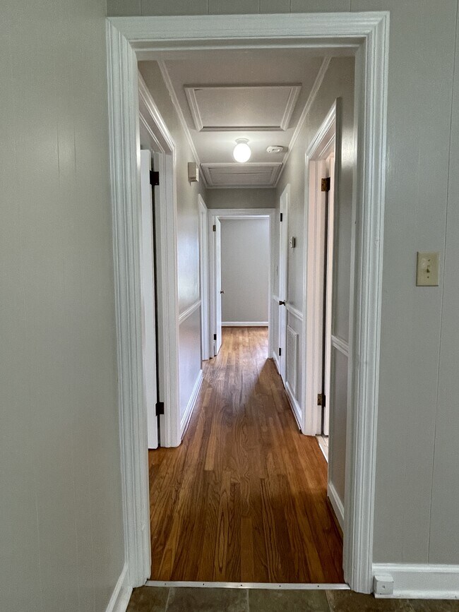 Building Photo - 27 Bethlehem Church Rd