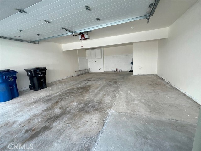 Building Photo - 4640 Glencoe Ave