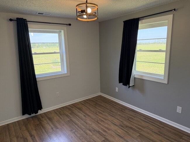 Building Photo - 1273 Halltown Rd