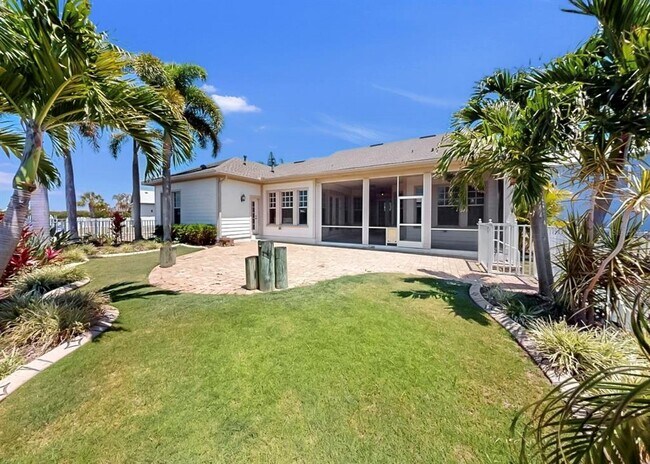 Building Photo - 5704 Sea Trout Pl