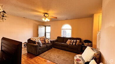 Building Photo - 3475 S Oaklawn Cir